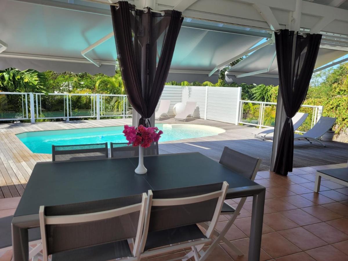 Villa Ste Marthe Avec Piscine, Grande Terrasse, Jardin Intime Et Citerne D'Eau Saint-Francois  Exteriér fotografie
